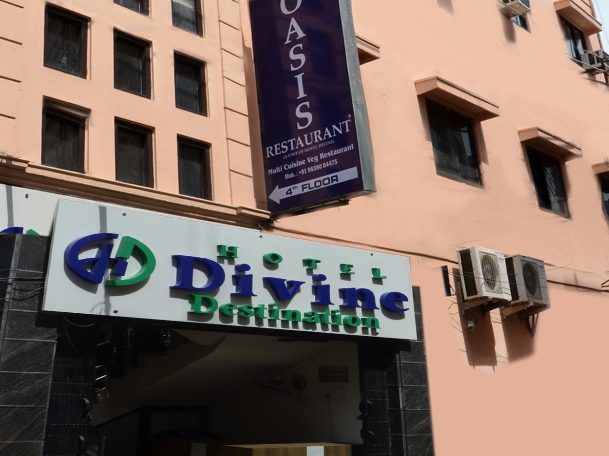 Divine Destination Hotel Варанаси Екстериор снимка