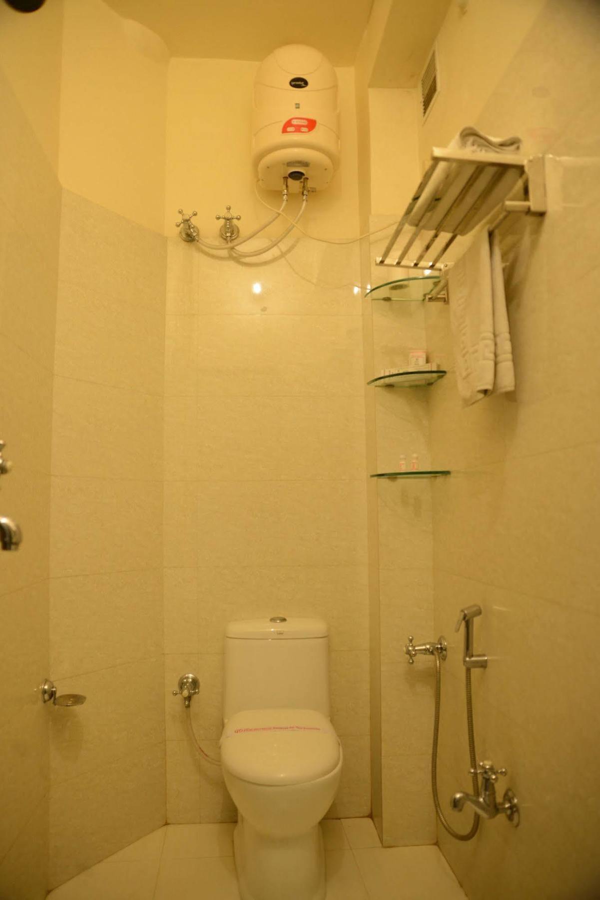 Divine Destination Hotel Варанаси Екстериор снимка